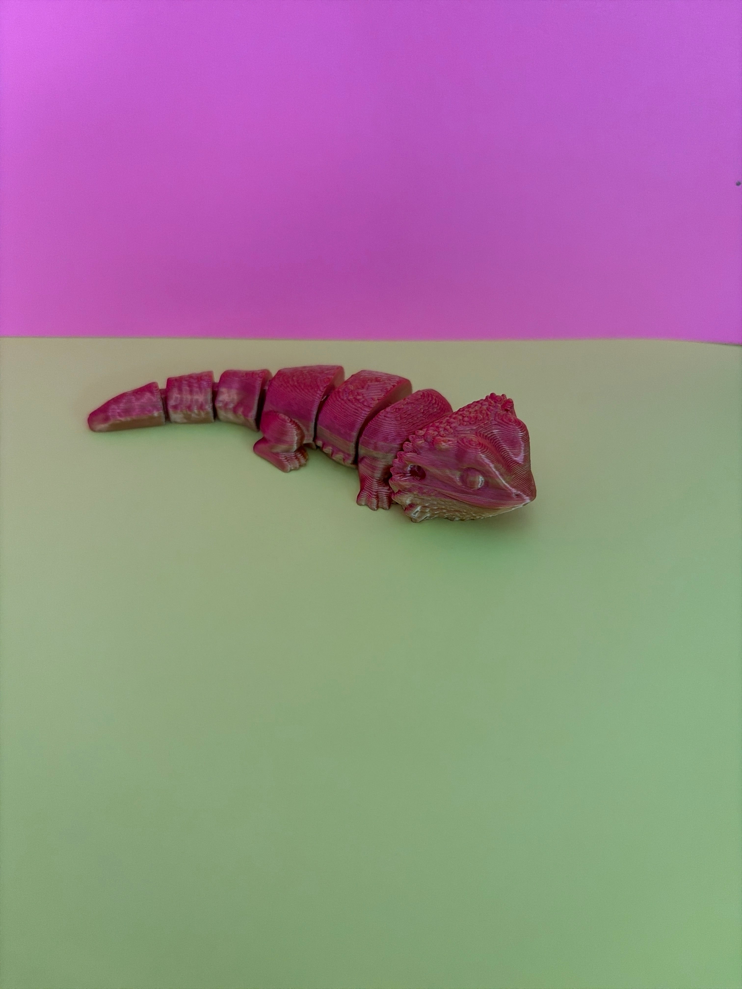 Articulated Bearded Dragon | Red & Gold 3D Printed Fidget Dragon | Desk Pet | Reptile